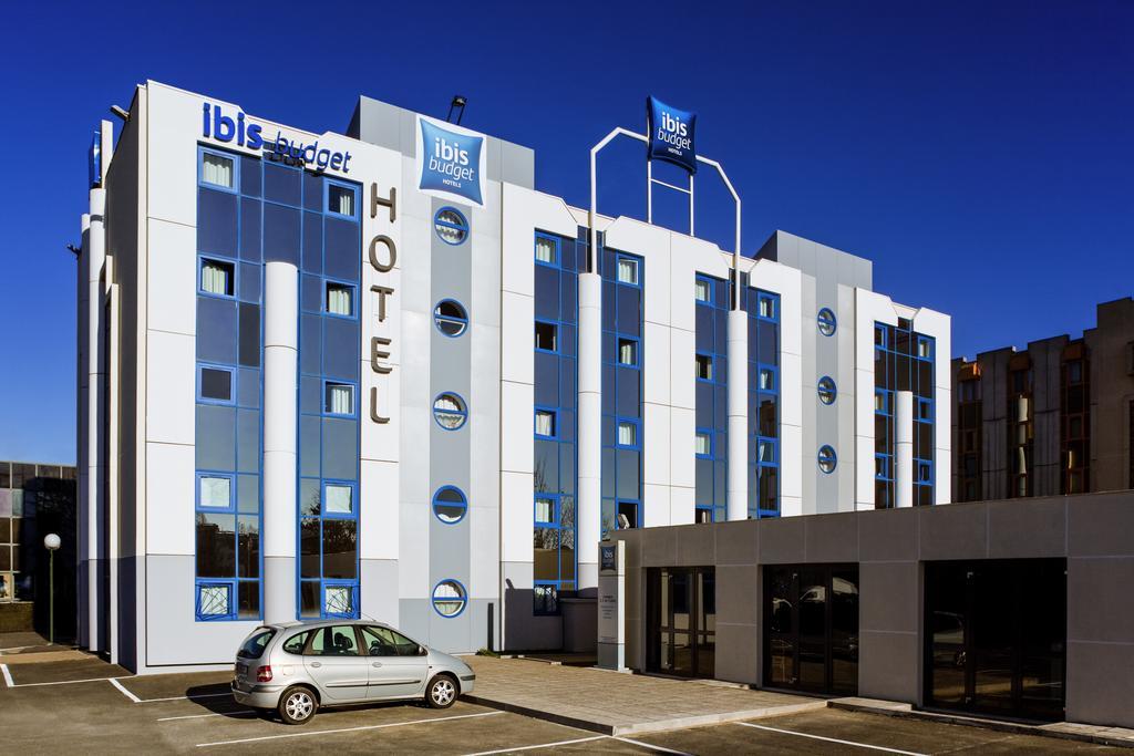 Ibis Budget Grigny Centre Bagian luar foto