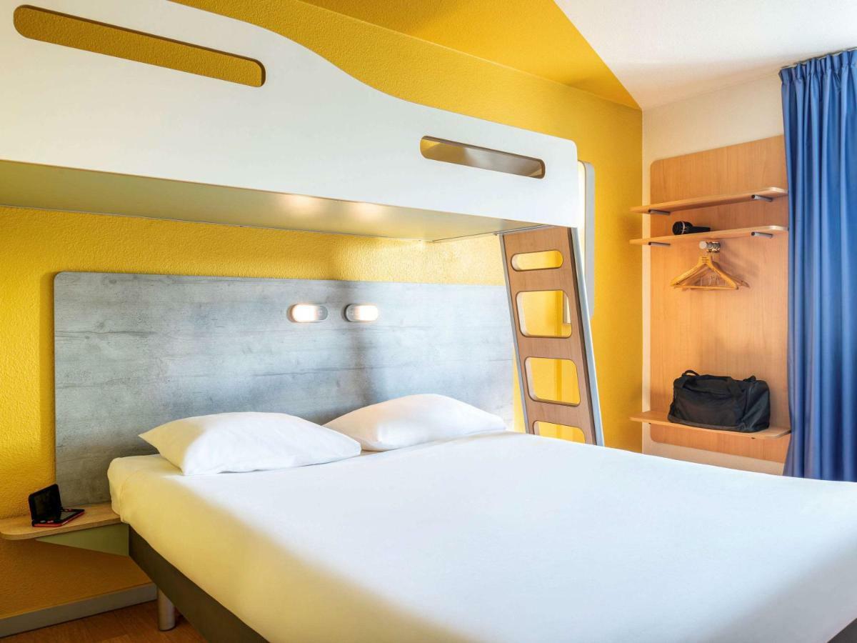 Ibis Budget Grigny Centre Bagian luar foto