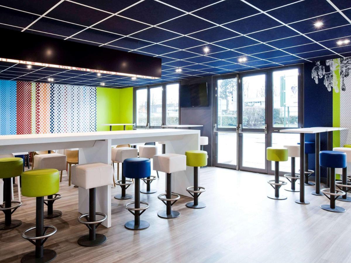 Ibis Budget Grigny Centre Bagian luar foto