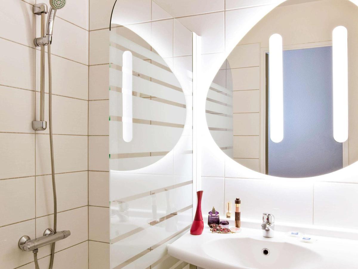 Ibis Budget Grigny Centre Bagian luar foto